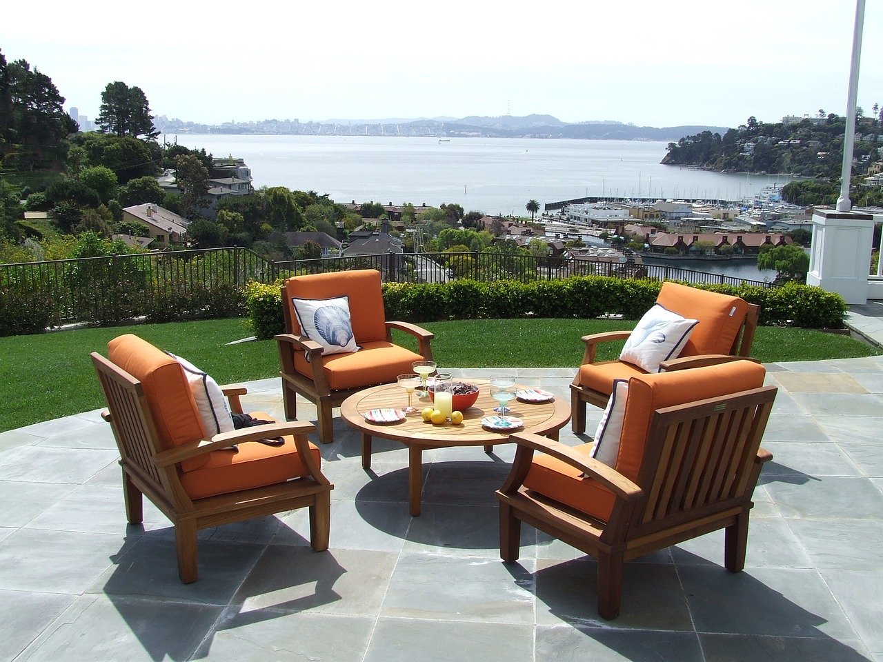 Weishäupl Gartenmöbel-Kollektionen – Tische, Stühle, Liegen und Sonnenschirme kaufen